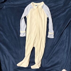 Old Navy Cream and Light Blue Kids Footie